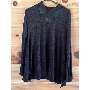 Jenny Boston Boutique Womens soft grey blouse. cross neck. see measurements